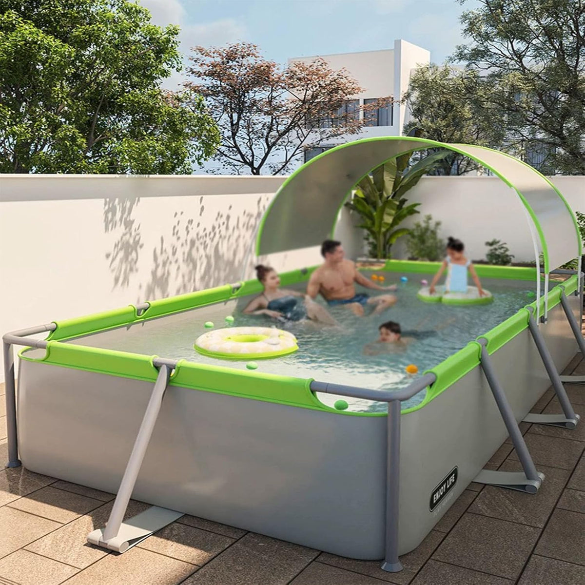 Piscina grande con toldo extraíble, diseño plegable para uso en exteriors