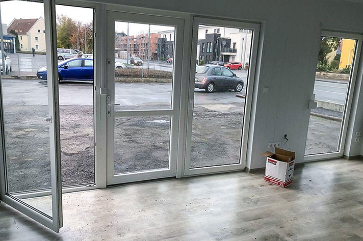 Contenedor Comercial 29,4 m² – Espacio de Venta Modular, Aislado y Llave en Mano