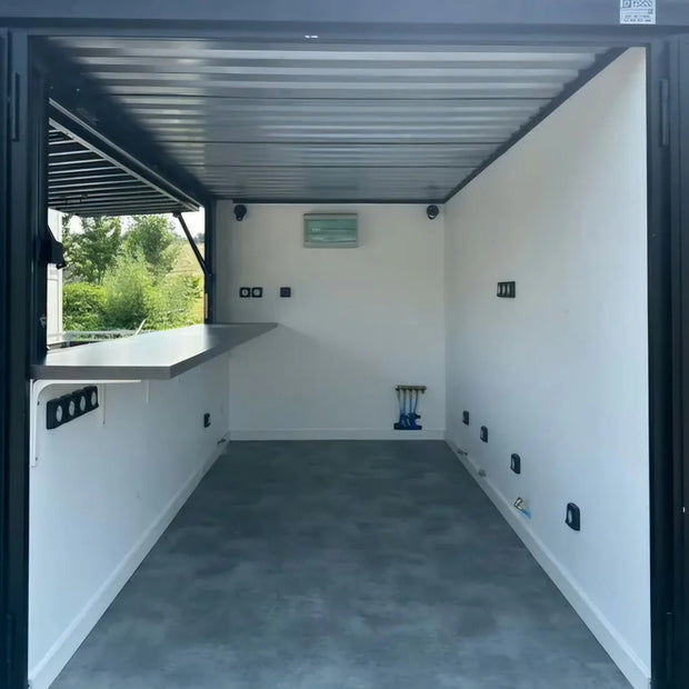 Contenedor convertido en bar/snack/guinguette 4x2m