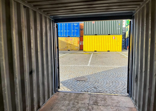 Contenedor Marítimo 15 ft de Ocasión – Formato Intermedio, Acero CORTEN y 25 m³ de Almacenaje