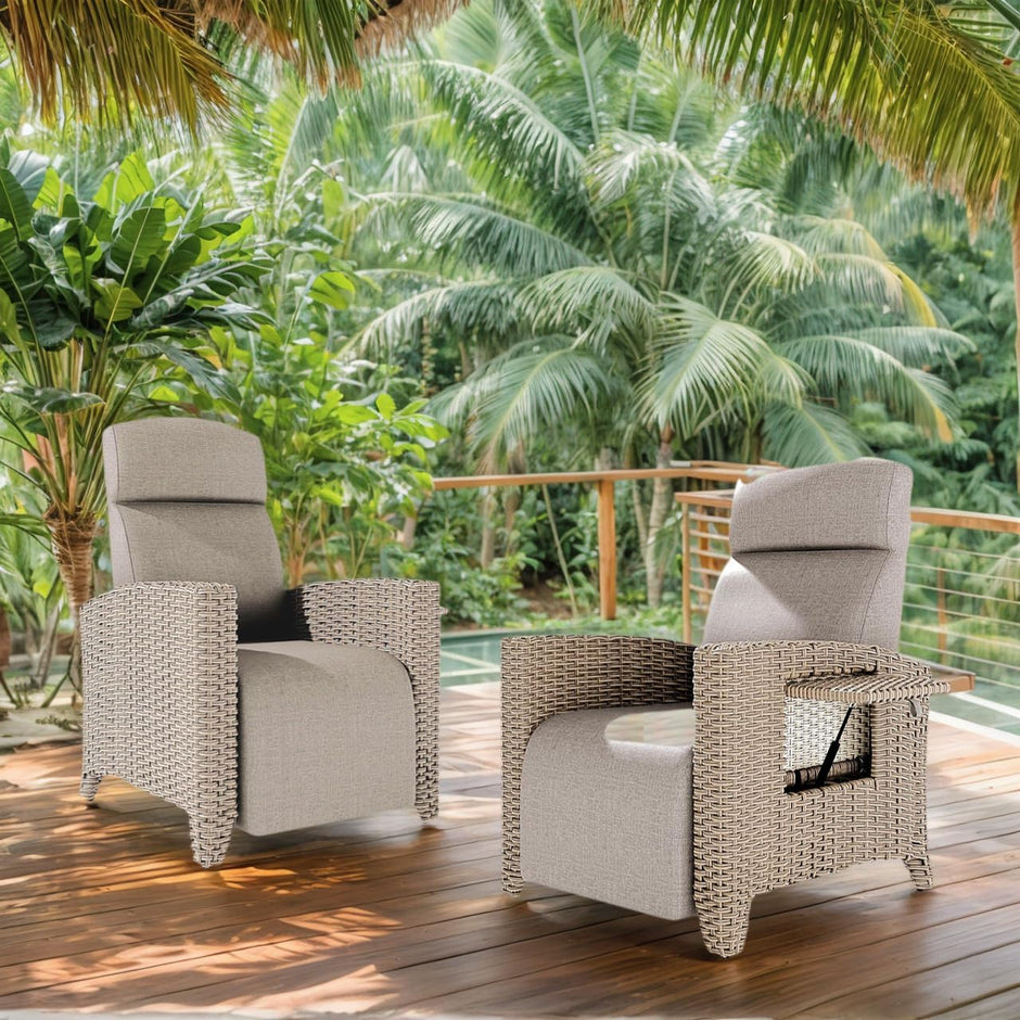 Tumbona de Relax y Juego de Mesa Auxiliar, Sillón de Ratán, Respaldo Ajustable, con Cojín Grueso