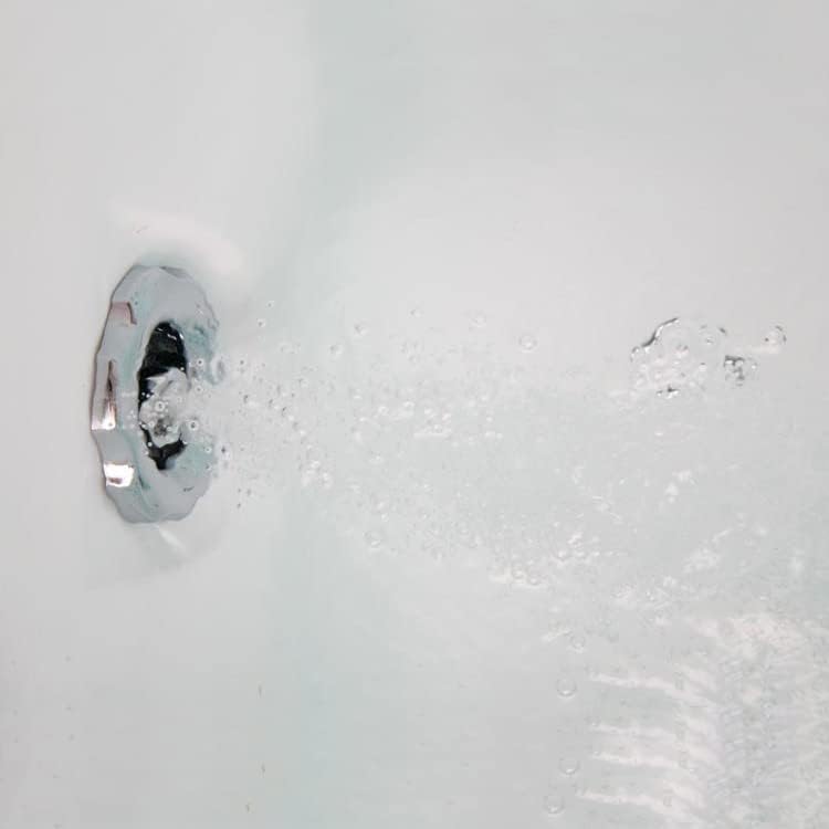 Whirlpool 180 x 140 cm, programa de limpieza y terapia de luz